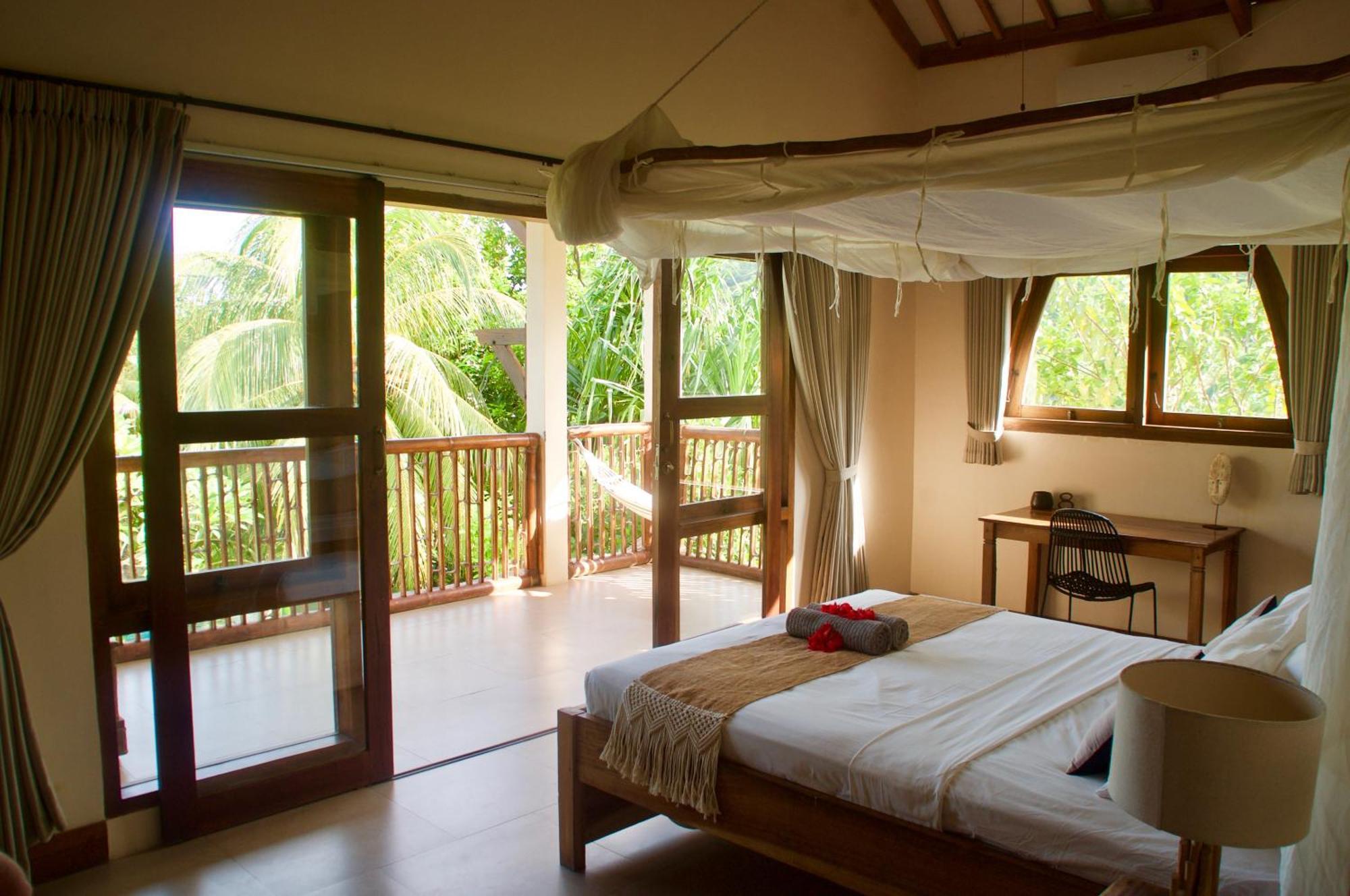 Owa Lodge Areguling Kuta  Экстерьер фото