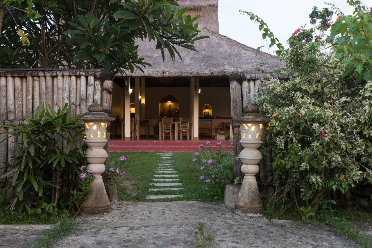 Owa Lodge Areguling Kuta  Экстерьер фото