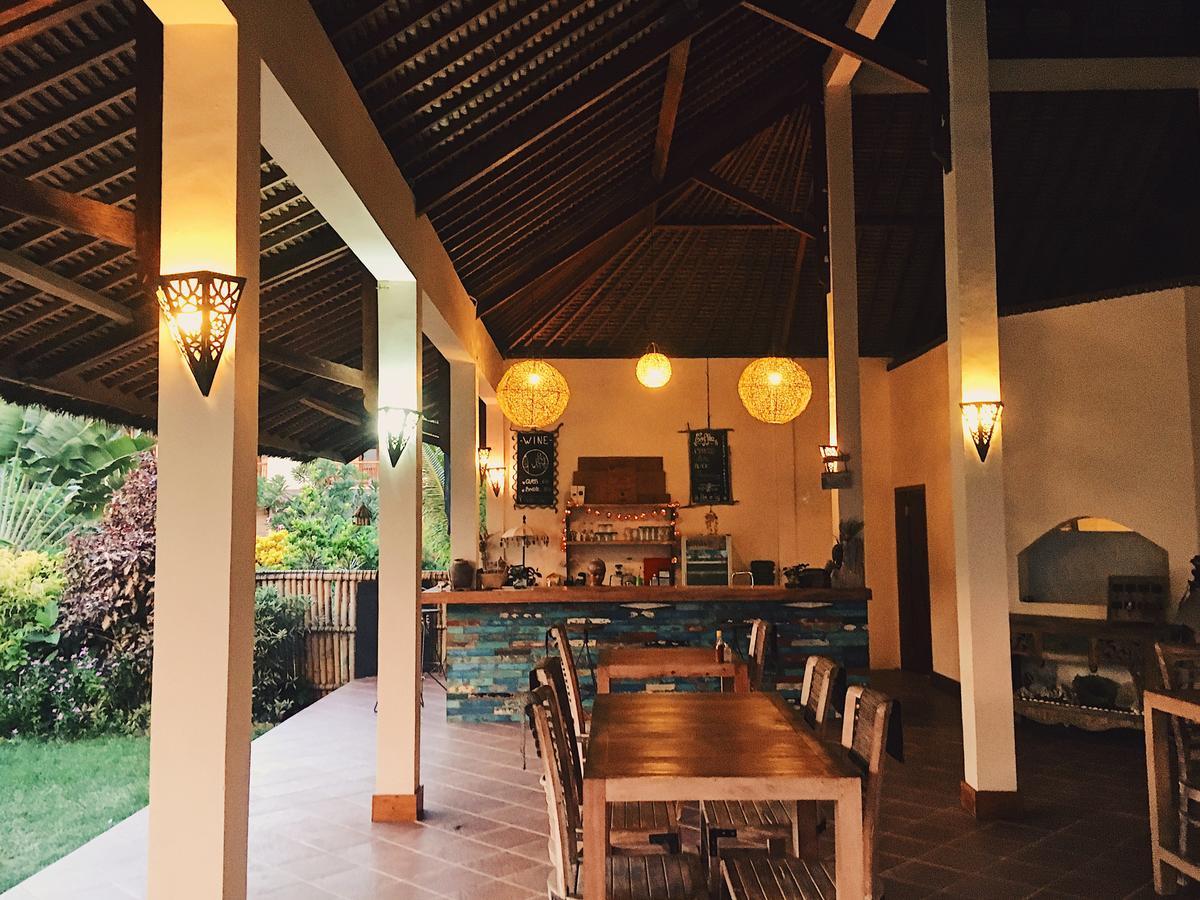 Owa Lodge Areguling Kuta  Экстерьер фото
